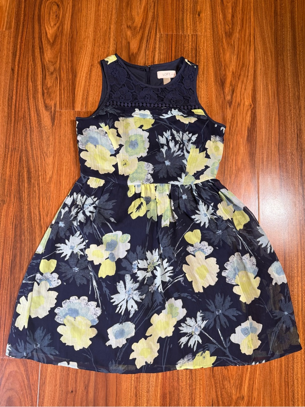 Loft Chiffon Knee Length Dress With Lace Detail Navy Blue - Size Petite 00